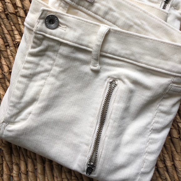 BANANA REPUBLIC | CORDUROY | ANKLE ZIP WOMENS JEANS | COLOR: CREAM | SIZE 29 - Picture 9 of 13